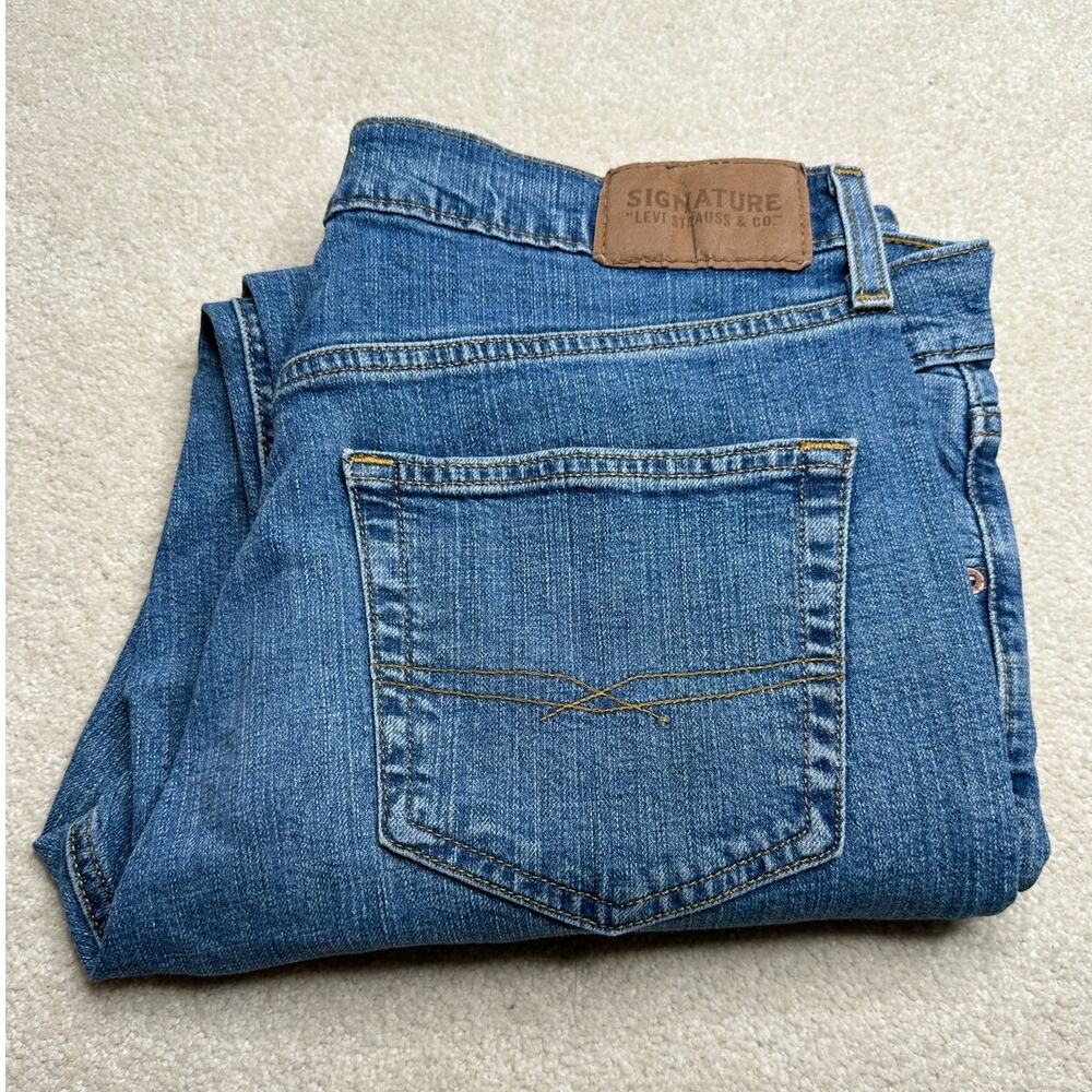 Levi's Signature: S67 Athletic Light-Medium Blue Jeans